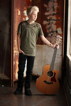 Carson Lueders : carson-lueders-1434232625.jpg