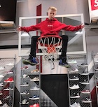 Carson Lueders : carson-lueders-1487830514.jpg