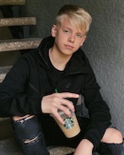 Carson Lueders : carson-lueders-1522545971.jpg