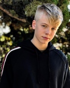 Carson Lueders : carson-lueders-1543010356.jpg