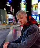 Carson Lueders : carson-lueders-1544575017.jpg