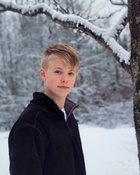 Carson Lueders : carson-lueders-1546045835.jpg