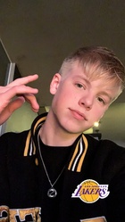 Carson Lueders : carson-lueders-1546541180.jpg