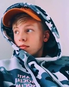 Carson Lueders : carson-lueders-1547515192.jpg