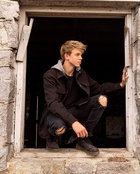 Carson Lueders : carson-lueders-1606449049.jpg