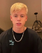 Carson Lueders : carson-lueders-1665810842.jpg