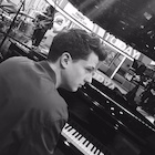 Charlie Puth : charlie-puth-1457842321.jpg