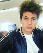 Charlie Puth : charlie-puth-1472746321.jpg