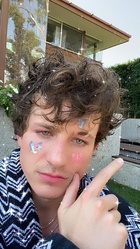 Charlie Puth : charlie-puth-1601756461.jpg