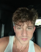 Charlie Puth : charlie-puth-1655082361.jpg