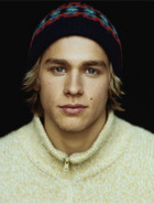 Charlie Hunnam : charlie-hunnam-1329516209.jpg