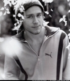 Charlie Hunnam : charlie-hunnam-1329704515.jpg