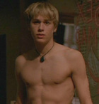 Charlie Hunnam : charlie-hunnam-1330450539.jpg