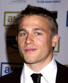 Charlie Hunnam : charlie-hunnam-1333571970.jpg