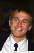 Charlie Hunnam : charlie-hunnam-1333649399.jpg