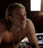 Charlie Hunnam : charlie-hunnam-1333649492.jpg