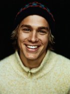 Charlie Hunnam : charlie-hunnam-1334073078.jpg