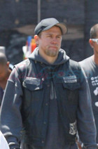 Charlie Hunnam : charlie-hunnam-1336024966.jpg