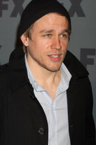 Charlie Hunnam : charlie-hunnam-1340045580.jpg