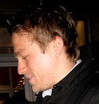 Charlie Hunnam : charlie-hunnam-1340045582.jpg