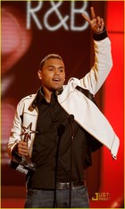 Chris Brown : chris_brown_1214411553.jpg