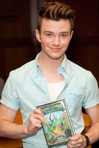 Chris Colfer : chris-colfer-1359911947.jpg