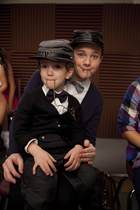 Chris Colfer : chriscolfer_1290378403.jpg