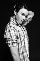 Chris Colfer : chriscolfer_1293910649.jpg