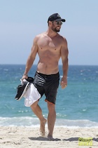 Chris Hemsworth : chris-hemsworth-1515788273.jpg