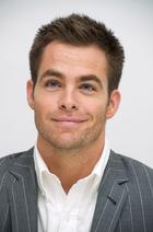 Chris Pine : chris-pine-1359234617.jpg