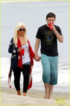 Christina Aguilera : christina-aguilera-1360816759.jpg