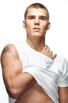 Chris Zylka : chris-zylka-1365231614.jpg