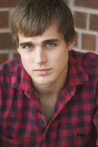 Cody Linley : cody-linley-1422208475.jpg