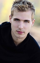 Cody Linley : cody-linley-1422300523.jpg