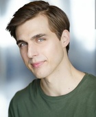 Cody Linley : cody-linley-1558489350.jpg