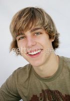 Cody Linley : cody_linley_1197994893.jpg