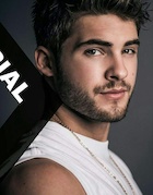 Cody Christian : cody-christian-1511939854.jpg