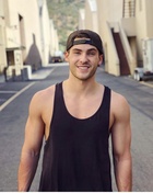 Cody Christian : cody-christian-1669915092.jpg