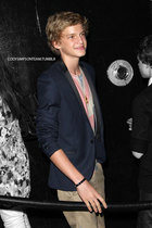 Cody Simpson : cody-simpson-1312735381.jpg