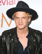 Cody Simpson : cody-simpson-1423772101.jpg