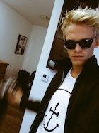 Cody Simpson : cody-simpson-1477273321.jpg