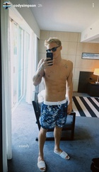 Cody Simpson : cody-simpson-1629767923.jpg