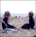 Cole & Dylan Sprouse : TI4U_u1138046428.jpg