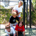 Cole & Dylan Sprouse : TI4U_u1138130290.jpg