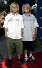 Cole & Dylan Sprouse : TI4U_u1139440757.jpg