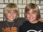 Cole & Dylan Sprouse : TI4U_u1139636183.jpg