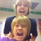 Cole & Dylan Sprouse : TI4U_u1214508004.jpg