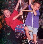 Cole & Dylan Sprouse : TI4U_u1221073184.jpg