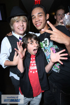 Cole & Dylan Sprouse : TI4U_u1223020671.jpg