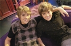 Cole & Dylan Sprouse : TI4U_u1228521458.jpg